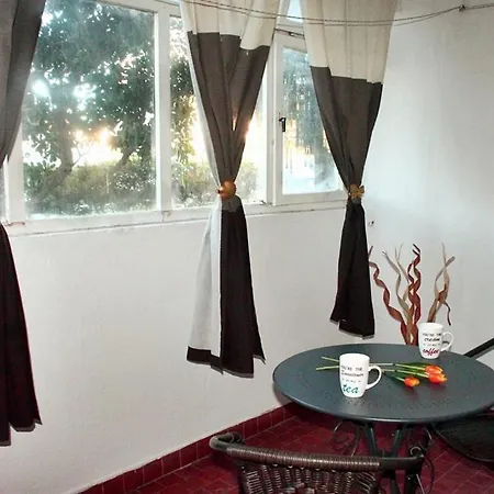 With Wifi - 12855 شقة