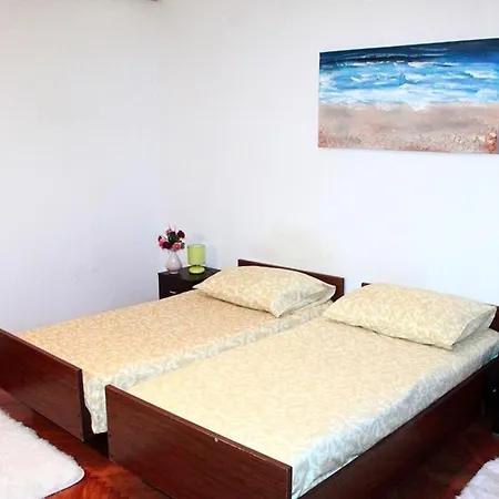 With Wifi - 12855 شقة *